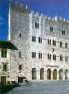 Palazzo Comunale (15085 byte)